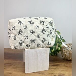 Makeup Cosmetics Toiletries Bag with Cute Bows